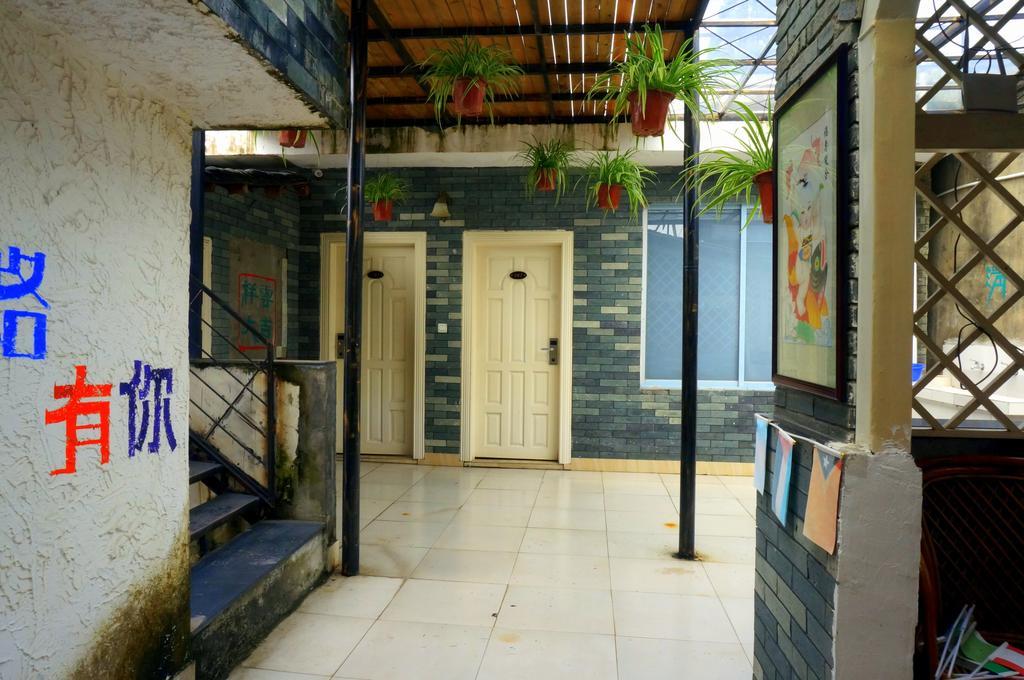 Yangshuo 131 Youth Hostel מראה חיצוני תמונה