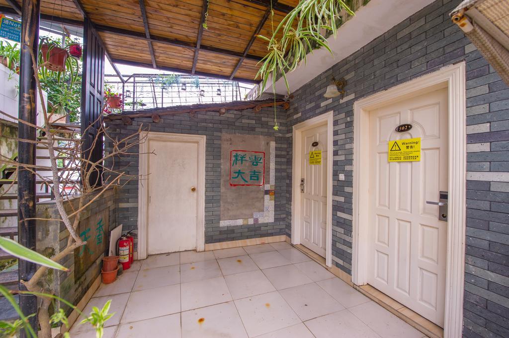 Yangshuo 131 Youth Hostel מראה חיצוני תמונה